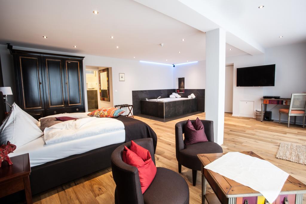 Garni-Hotel Frohburg - Beau Rivage Collection Weggis Δωμάτιο φωτογραφία
